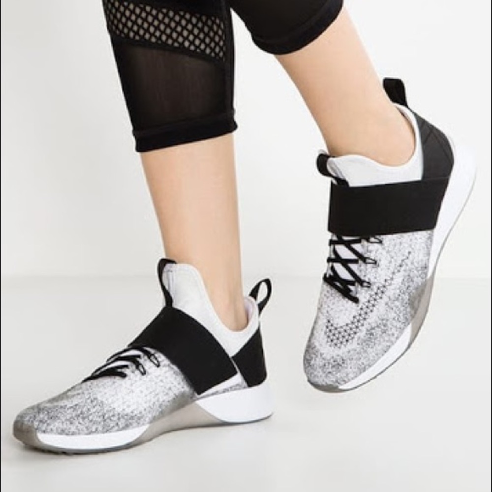 Nike Zoom Training Sneakers